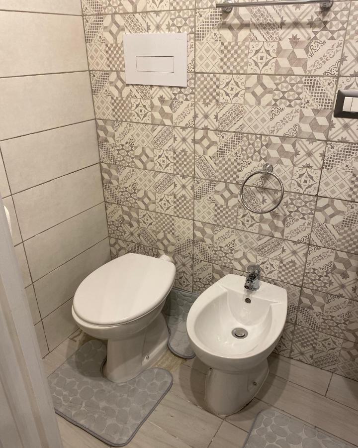 Ropelli Santa Chiara Apartment Napoli Ngoại thất bức ảnh