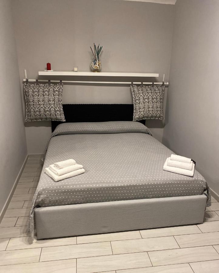 Ropelli Santa Chiara Apartment Napoli Ngoại thất bức ảnh